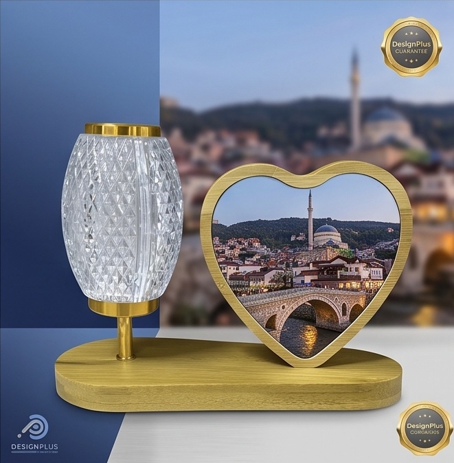Kornizë Druri me Llambë të Personalizuar, Formë Zemre, Dhuratë Premium me Foto