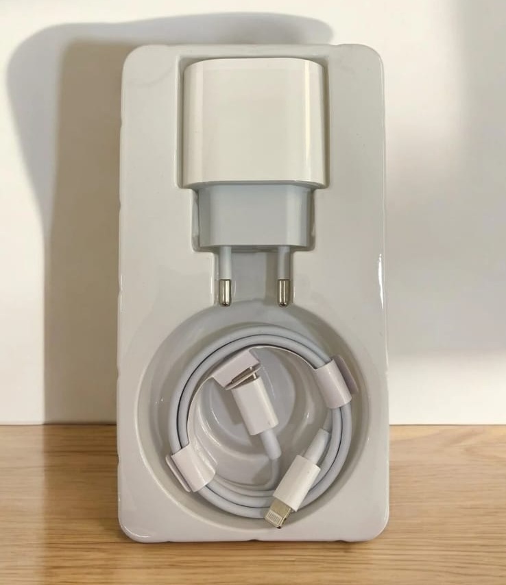 Adapter Karikimi 25W USB-C me Kabllo (Për Apple), me karikim të shpejtë, për shtëpi, zyrë dhe udhëtime, ngjyrë e bardhë